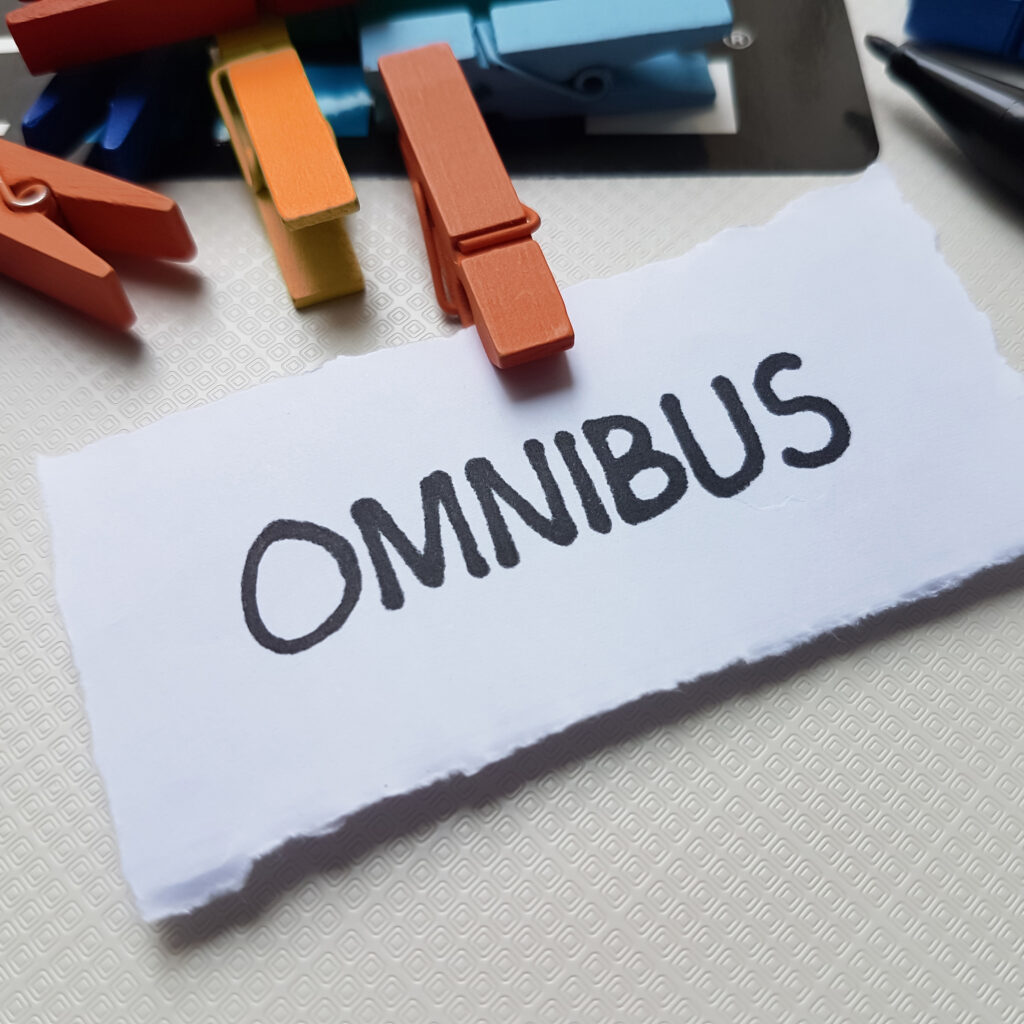 Omnibus_Kluppen orange_quadrat_c_shutterstock